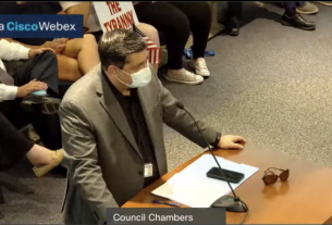 , An Anti-Mask Mob Hurled Racist Insults at a Public Health Official, Saubio Making Wealth